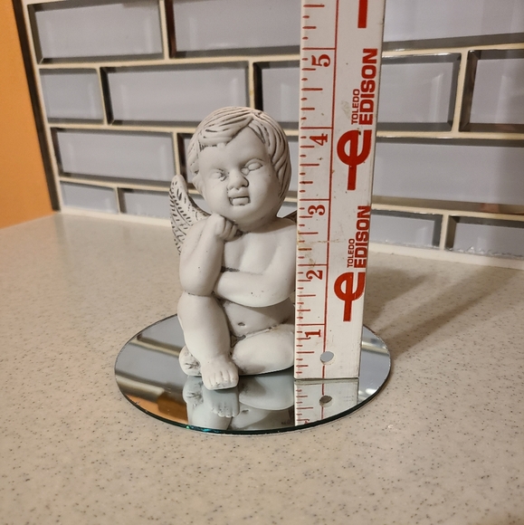 Angel figurine for sale today - Picture 9 of 9